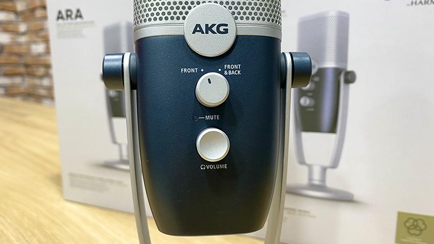 Nút điều chỉnh của micro AKG ARA